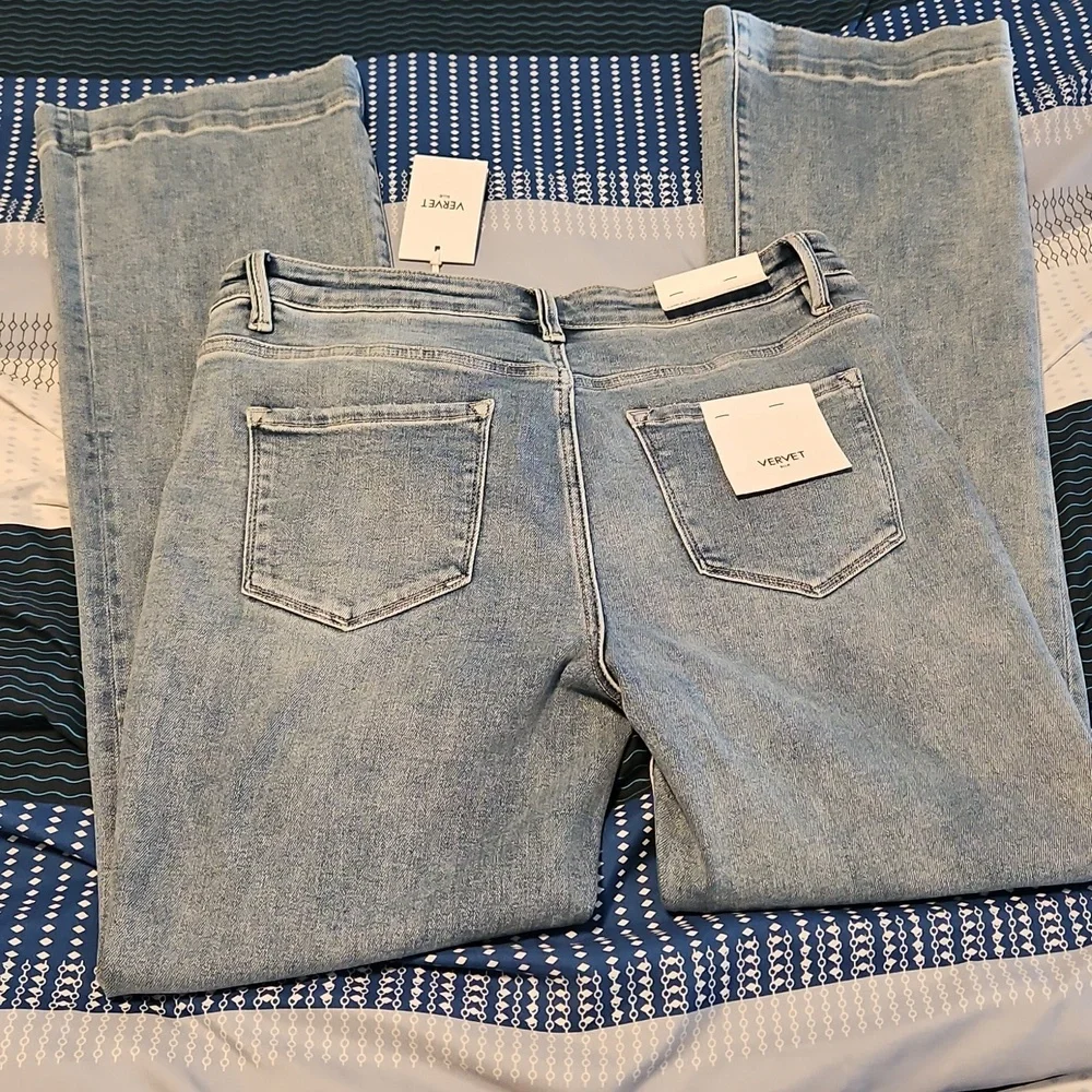 NWT Vici Forver Legendary Mid Rise Flare Women's Jeans - Picture 7 of 16